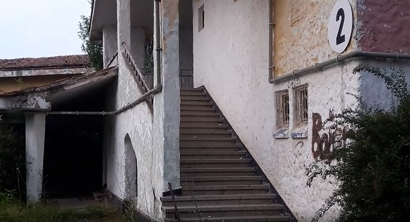Clădirile din Tabăra de la Năvodari stau să se dărâme