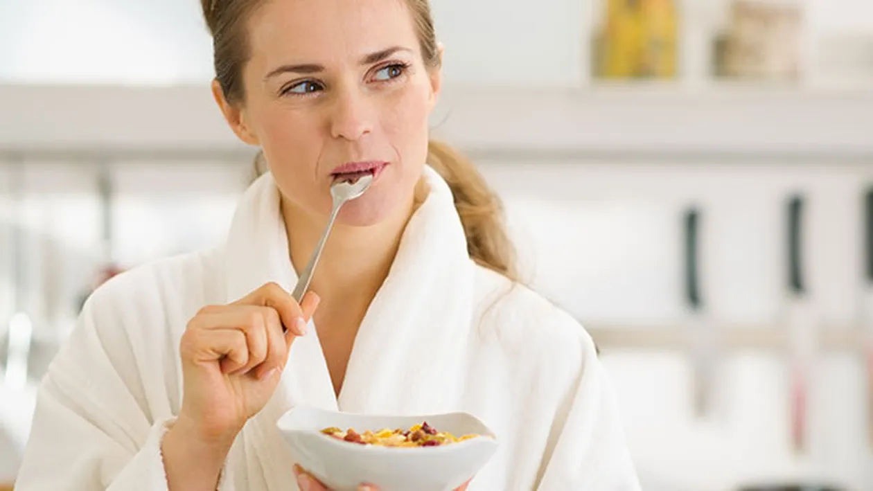 Micul dejun ar putea fi solutia pentru a scapa de obezitate. Afla explicatia!