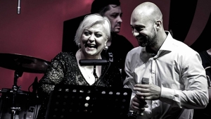 Surpriză în showbiz! Familia Monicăi Anghel se măreşte. Este însărcinată din nou