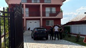 Crimă șocantă în Târgu-Jiu! Un adolescent în vârstă de 15 ani și-a înjunghiat mortal bunica