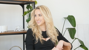 Din ce face bani, de fapt, Otniela Sandu: "M-aş speria dacă aş calcula bugetul"