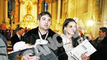 Vedeta TV face trei botezuri si o cununie in aceeasi zi! Nicoleta Luciu devine doamna Csergo!