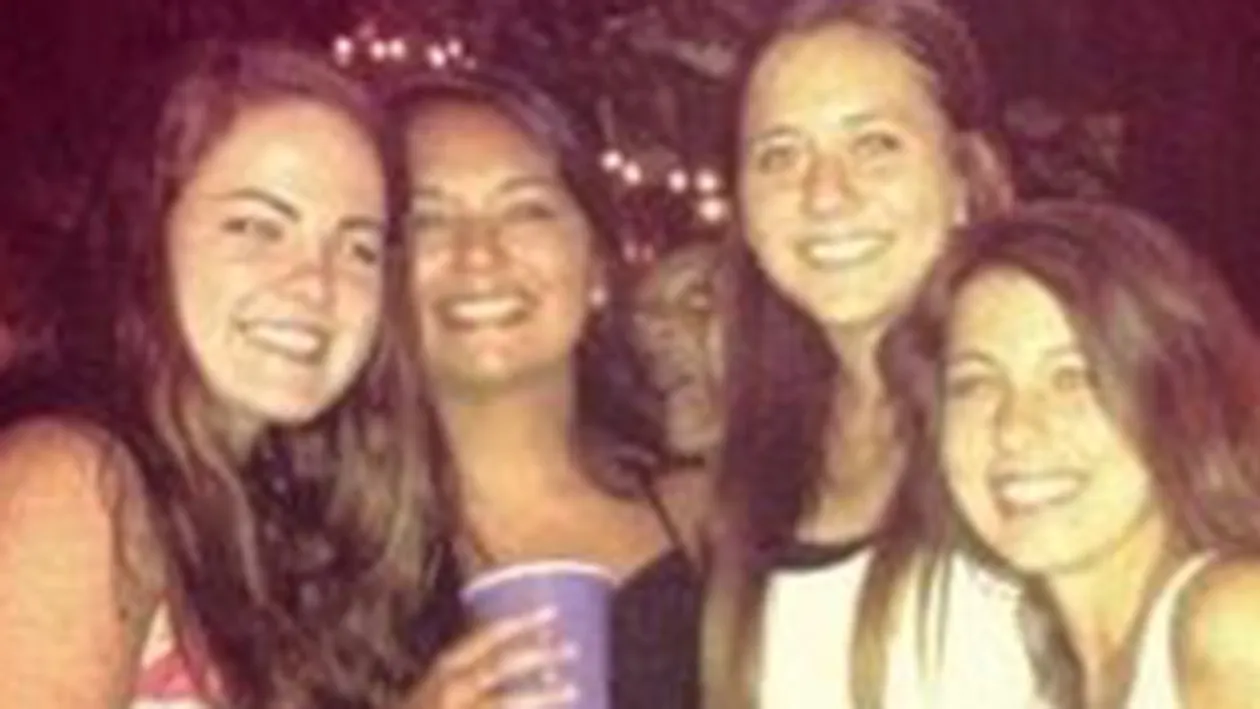 Imaginea asta ascunde un DETALIU INFIORATOR! AU INCREMENIT cand si-au dat seama ce au surprins in poza