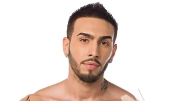 Alex Velea a luat teapa de la patronul unei discoteci din Costinesti.  Pagubit cu 4.000 de euro