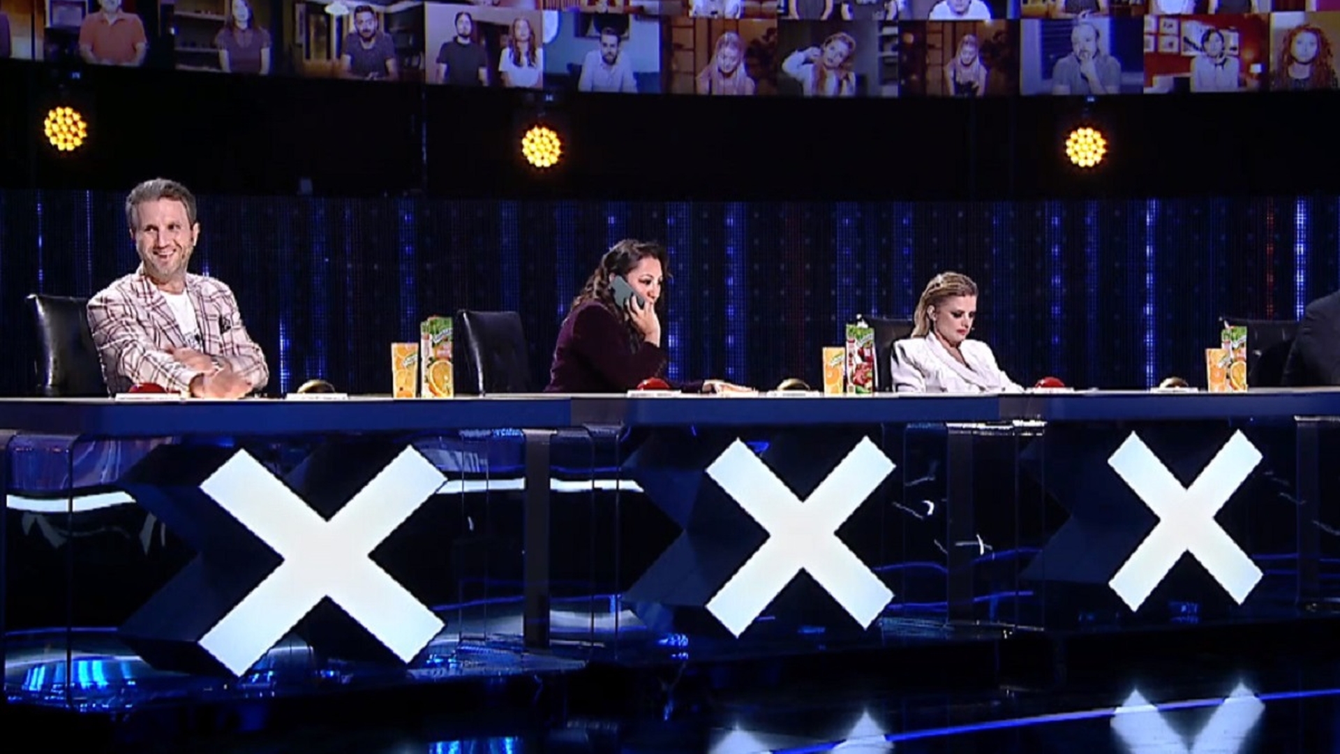 Andra Măruță, certată de Andi Moisescu la Românii au talent, după ce a încurcat filmările cu un apel telefonic. Pe fir se afla chiar Cătălin Măruță: „A, după mine stați?”