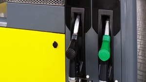 Soferilor nu le-a venit sa creada cand au vazut cat costa un litru de benzina! Aici e cel mai ieftin carburant din Bucuresti!
