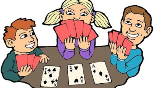 BANC | Patru prieteni jucau poker. Sună un telefon, unul dintre ei răspunde: "Da! Bine dragă, cu niște prieteni...ce spui?... o blană?”