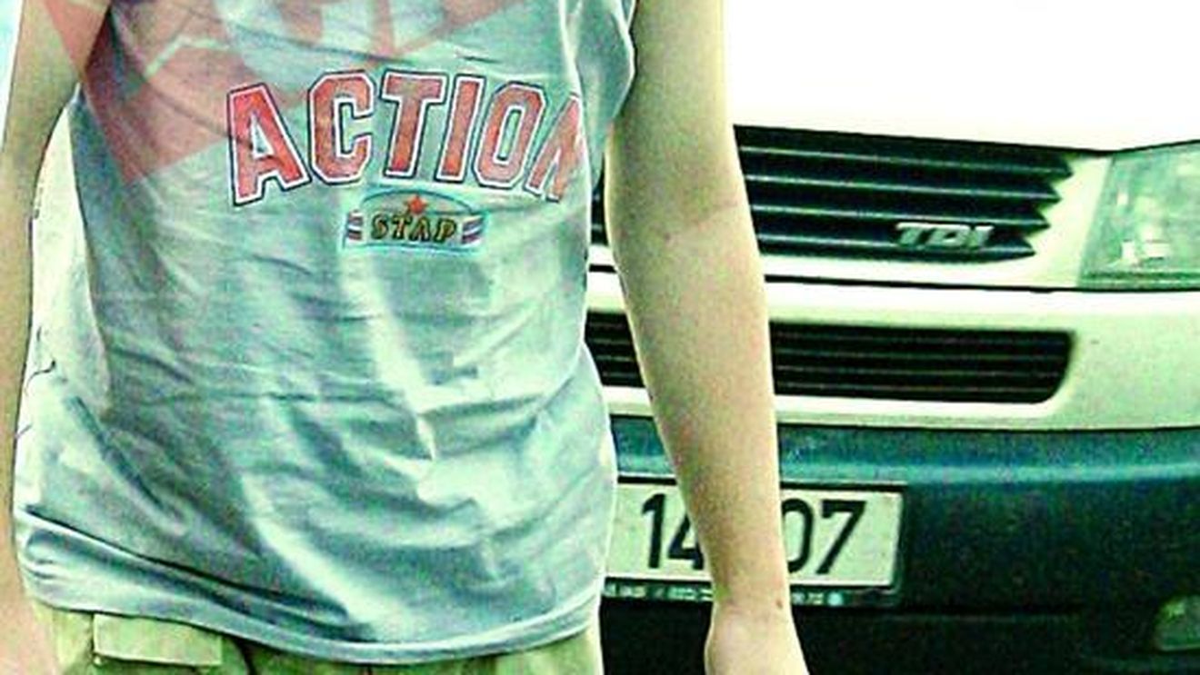 Bunica il vrea pe copilul criminal