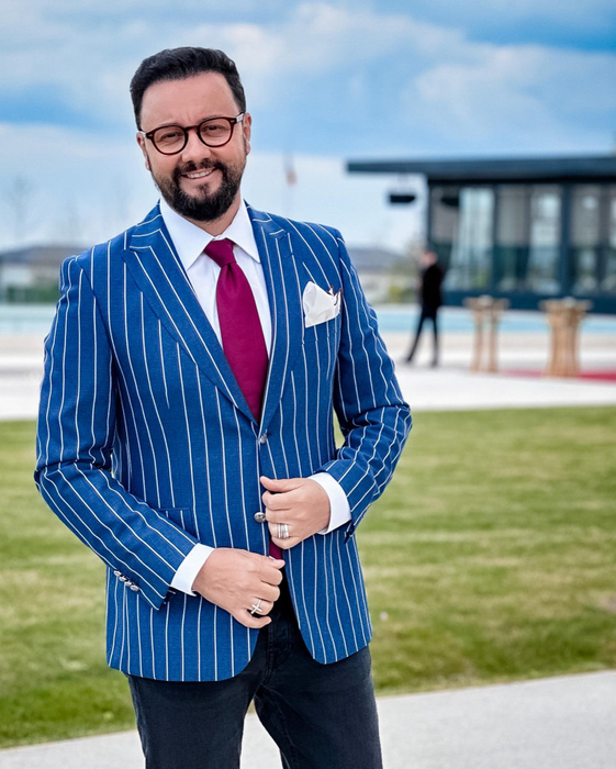 Cătălin Măruță: "E vorba despre o pasiune a ta, dacă n-ai pasiune nu poți să zici te duci la muncă pentru popor!" (Foto: Instagram)