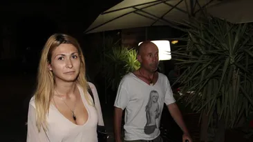 O plimbare frumoasa cu o blonda voluptoasa! Garcea i-a aratat Centrul Vechi, noaptea!