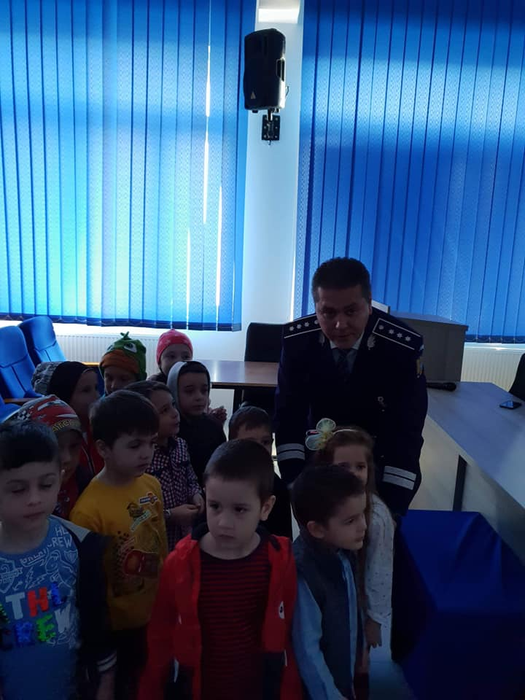 Polițistul Eusebiu Predonescu se implică în numeroase acțiuni umanittare