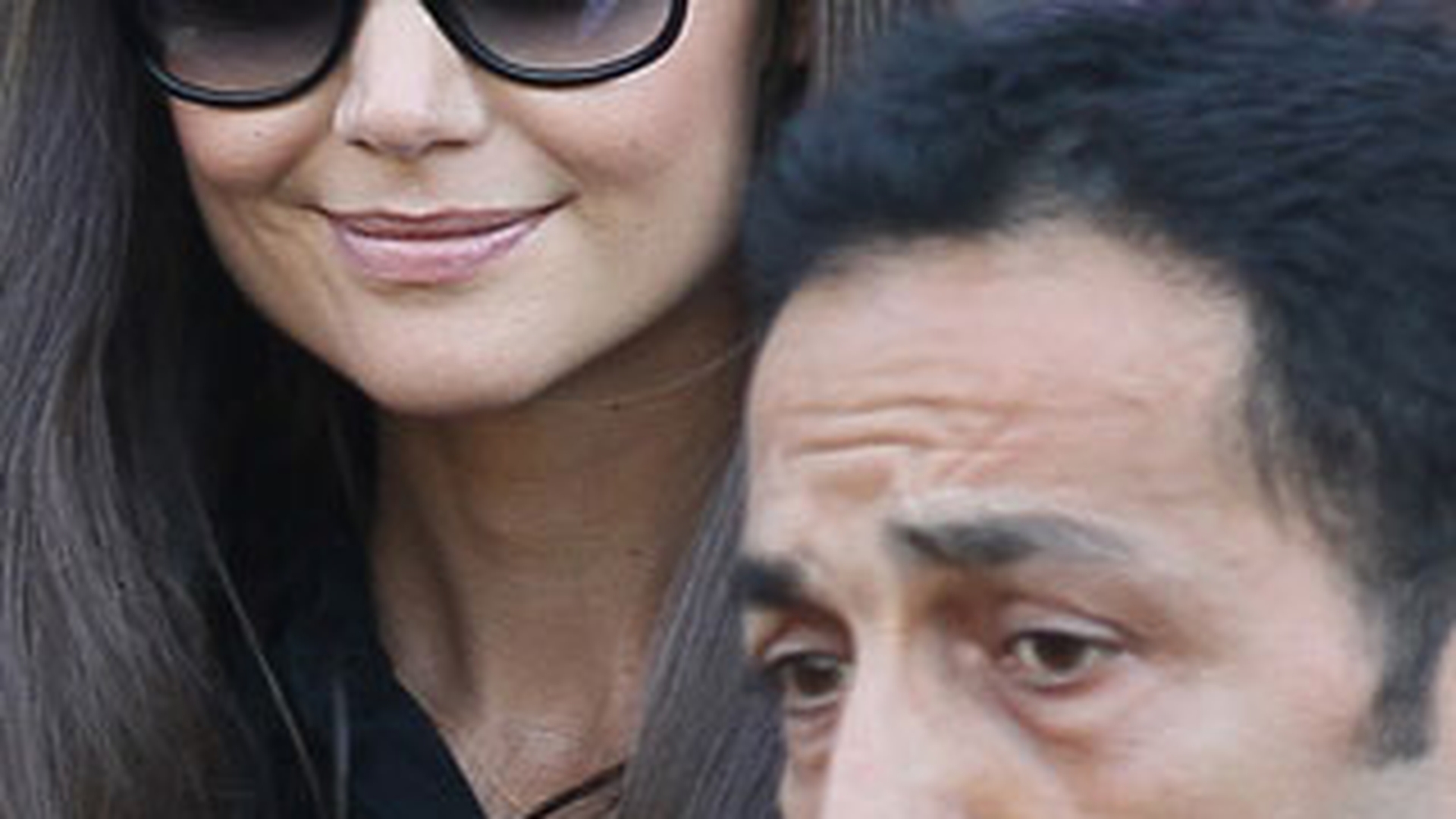 Katie Holmes umbla neingrijita! Nu-si vopseste firele albe