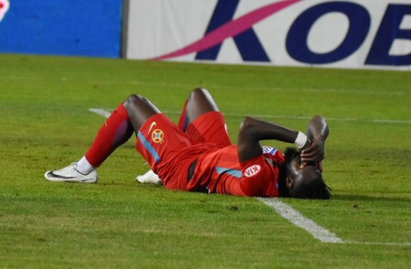 Golgheterul FCSB-ului
s-a ”anesteziat” cu azot în club!