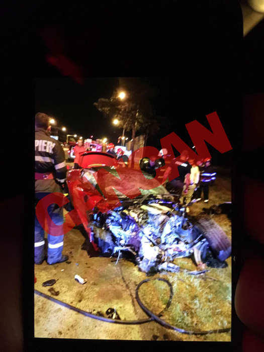 Mario Iorgulescu, accident rutier cu un Aston Martin DBS. Imagini dramatice de la faţa locului