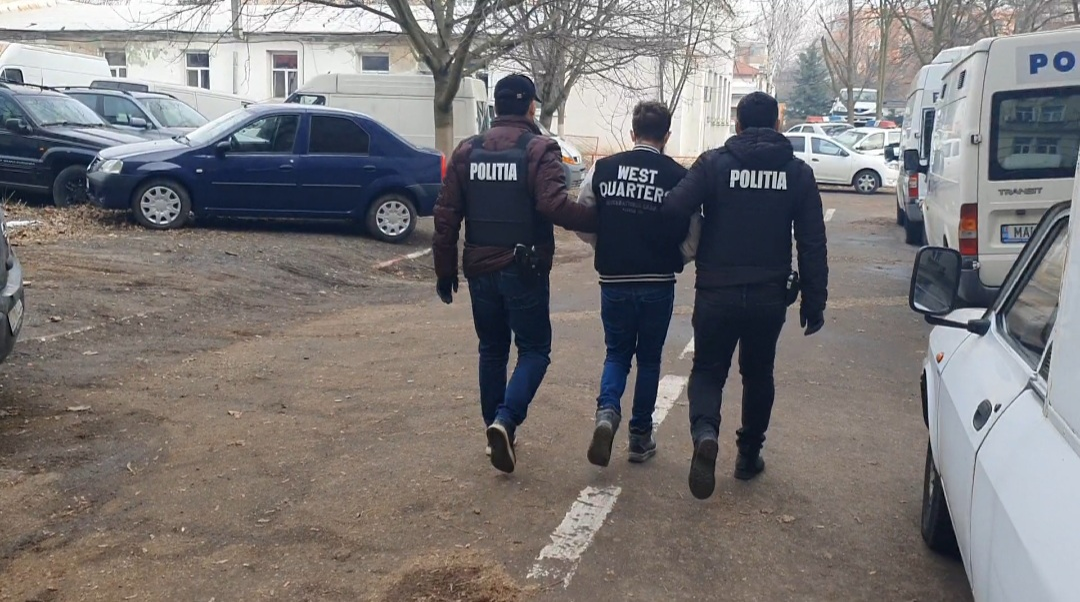 Hoții care au spart casele au fost prinși