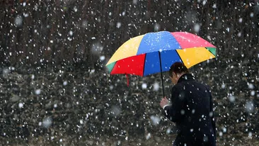 Când ninge, când plouă, când iese soarele! Cine să mai înţeleagă vremea?! Uite cum va fi până marţi!