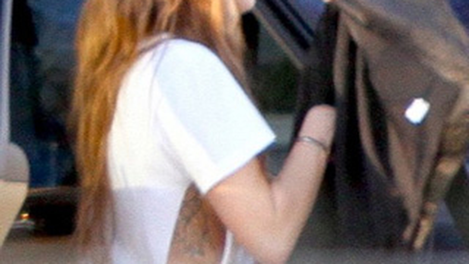 Miley Cyrus si-a facut un nou tatuaj!