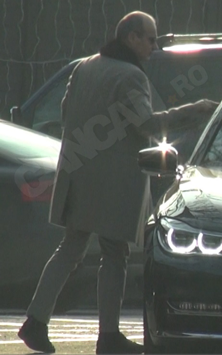 Pun la cale salvarea partidului după dezastrul din alegeri? Imagini exclusive! Cel mai apropiat jurnalist de preşedinte, întâlnire secretă cu ex-şeful PNL!