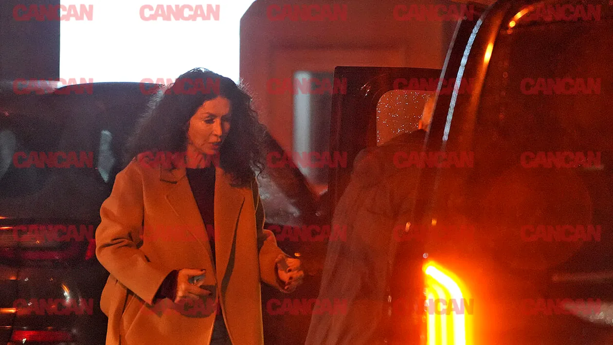 Mihaela Rădulescu, gest sfâșietor. Cum a reacționat când a ajuns la priveghiul mamei sale