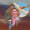 Toată lumea a crezut că e însărcinată după ce i s-a făcut rău în avion! Katie Bates spune ce se întâmplă de fapt