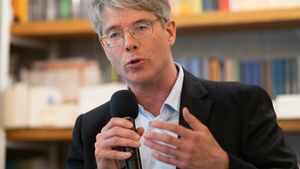 Un reputat istoric străin avertiza asupra lui Călin Georgescu încă din 2022. Ce a spus istoricul