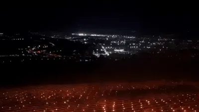 „Am dat foc la 40.000 de euro”. Lupta contracronometru într-o livadă din Cluj, unde 4.000 de lumânări au fost aprinse pentru a salva cireșii de îngheț