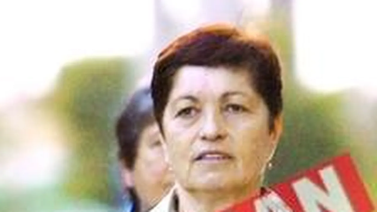 Profesoara Corina, ceruta in casatorie