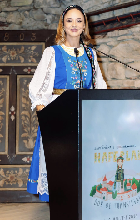 Andreea Marin, Nadia Comăneci și Kira Hagi, la ritualul nunților sașilor din Transilvania. Cum au apărut cele trei vedete