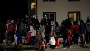 Alertă în București! Zeci de srilankezi, aduși cu promisiunea că vor fi repatriați, au aflat că nu există nicio cursă către țara lor / Ce măsuri au luat autoritățile