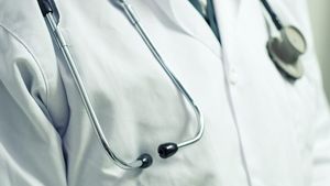 Orașul din România în care medicii au salarii de 5.000 sau 10.000 de euro. Care este motivul