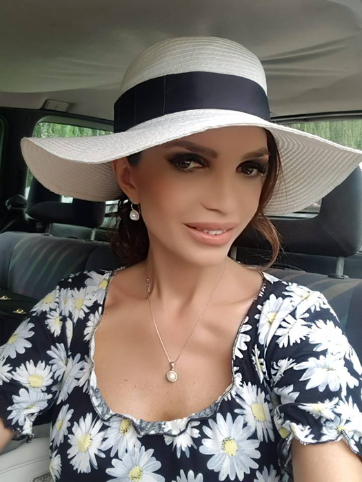 Cristina Spătar s-a mutat cu chirie, într-un bloc din Capitală: ”Așa e când te dă bărbatul afară!”