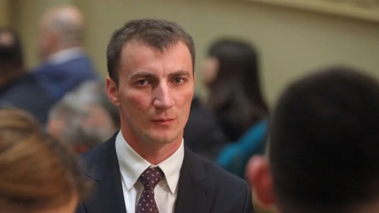 Marian Godină, apel disperat pentru ajutor, chiar în ziua de Crăciun. O polițistă însărcinată are nevoie de tratament pentru cancer