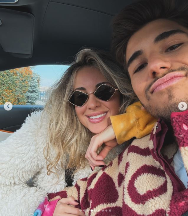 Otniela Sandu și Sebastian Dobrincu, pe vremea când formau un cuplu. (INSTAGRAM.COM)