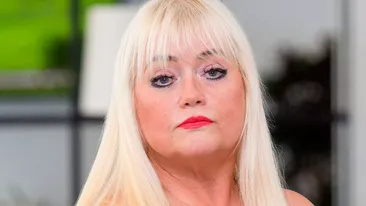 Tracey trăiește cu frică de mai bine de 30 de ani.La fiecare doi ani, femeie primește un telefon sfâșietor