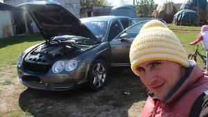 Razi cu lacrimi! Iulian s-a pus in genunchi si… Tatal "micului Hercule" si-a facut selfie la… costum! Ce a iesit...
