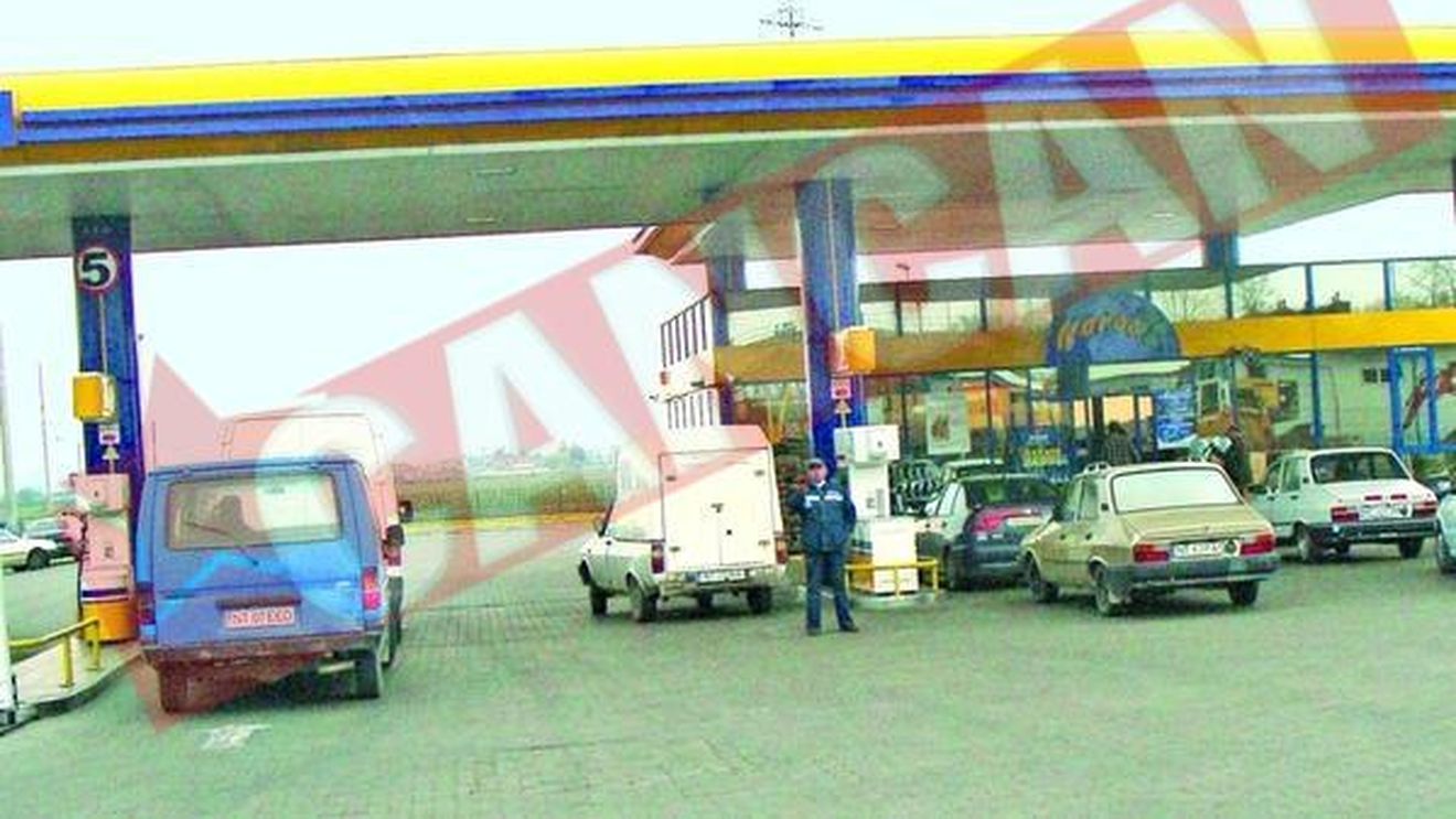 Jaf armat la o statie Petrom din Roman