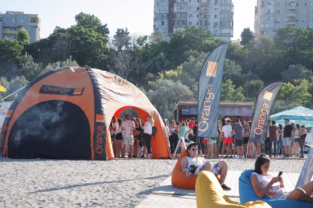 CANCAN.ro transmite cele mai tari momente. IMAGINI LIVE. Zeci de mii de oameni la NEVERSEA, cel mai mare festival de pe litoral