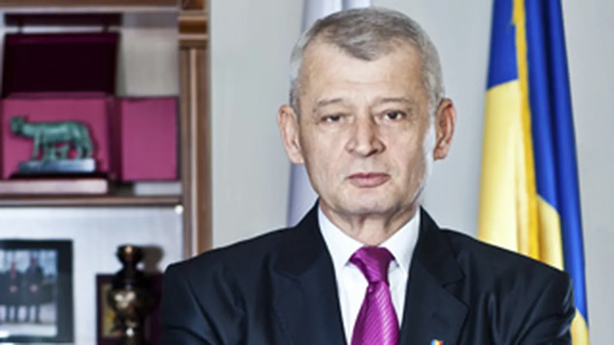 Oprescu, in clipul de campanie: Pentru mine, Bucurestiul nu inseamna doar cladiri sau strazi, pasaje ori stadioane. Bucurestiul sunteti dumneavoastra!