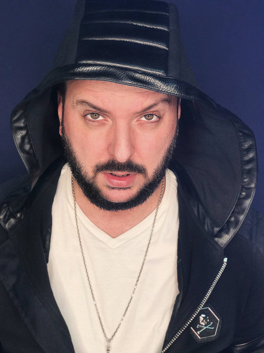 Radu Ștefan Simion s-a apucat de magie în urmă cu 17 ani (Foto: Facebook)