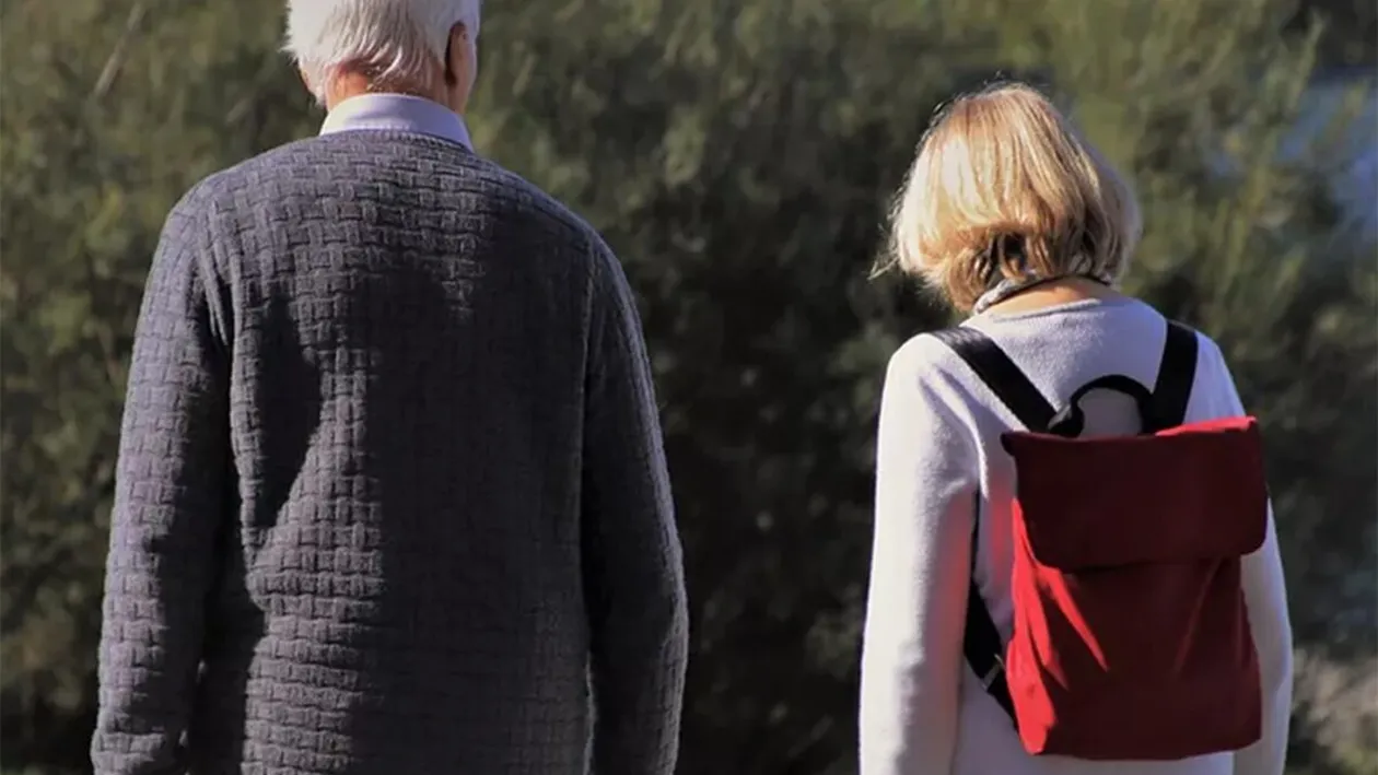 Ce a pățit o tânără de 23 de ani, după ce s-a angajat ca badantă în casa unui pensionar de 73 de ani