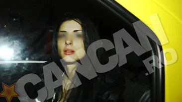 Matolit si cu o sticla de whisky dosita sub haina! Asa a fost filmat unul dintre cei mai in voga cantareti de la noi