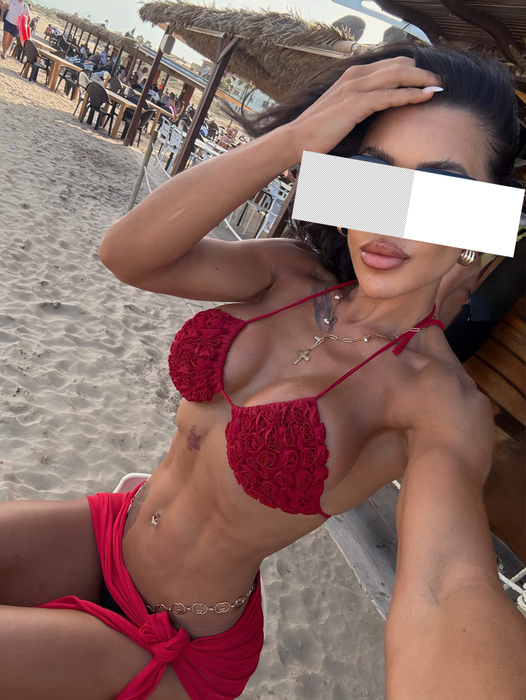 Sandra, sexy domnișoara cu care Gabi ar fi înșelat-o pe Bianca