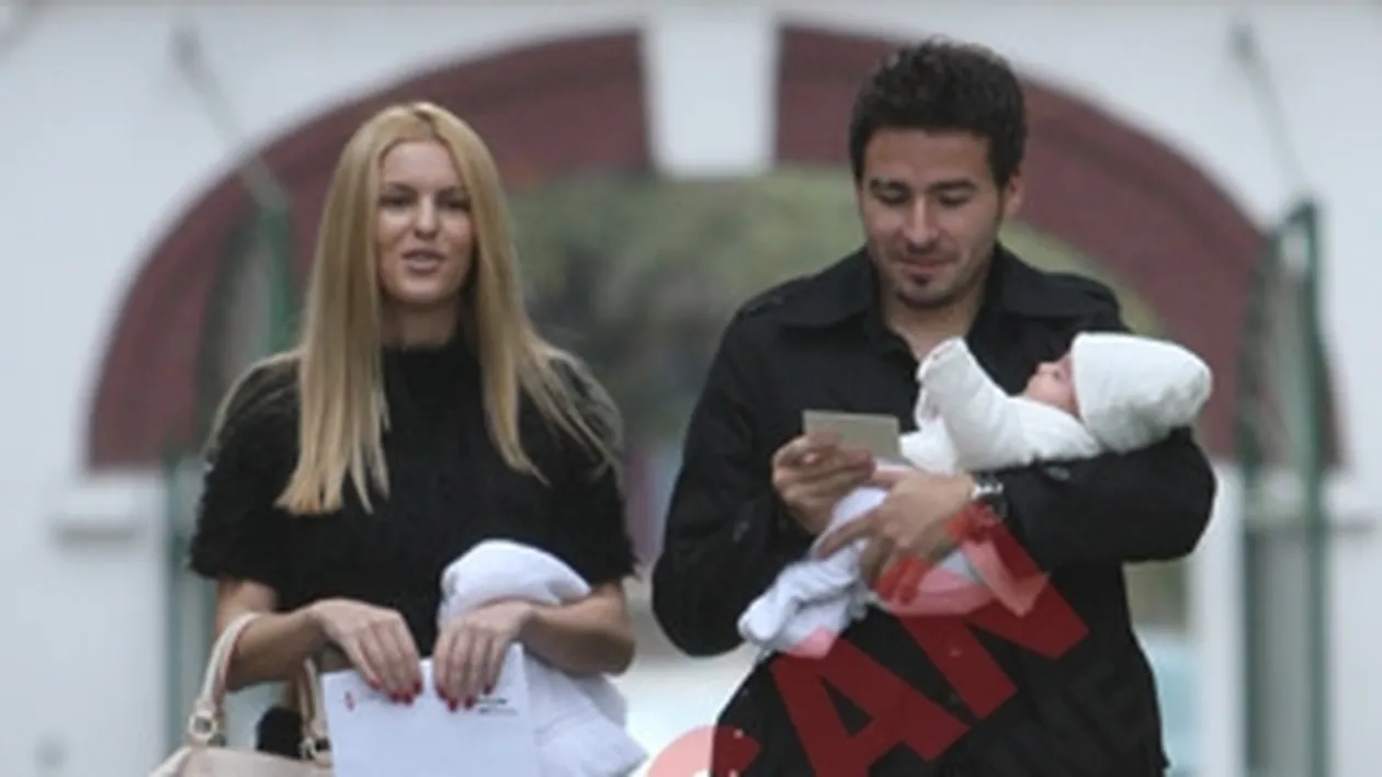 Mama fetitei lui Adrian Cristea: Trebuia sa se gandeasca ca are un copil! Cu pozele astea, a devenit subiect de mistouri in vestiar