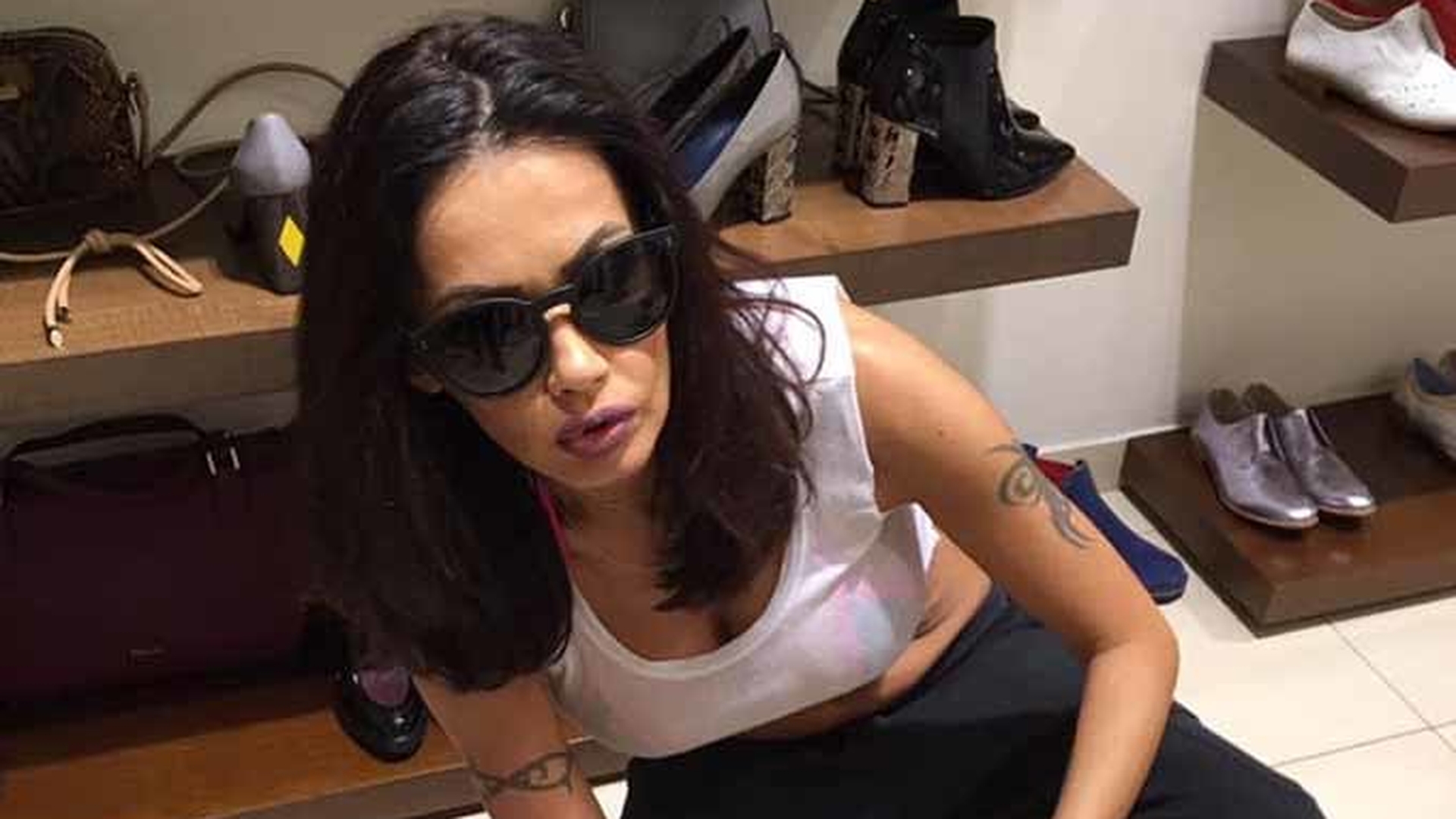 OANA ZĂVORANU le spune prietenilor să nu cumpere brazi naturali. Motivul…

