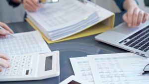 O nouă taxă crește în România. Cine va scoate mai mulți bani din buzunar