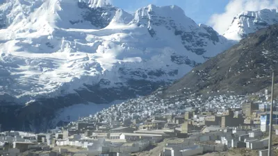 Cel mai periculos oraș din lume: oamenii trăiesc doar 35 de ani din cauza lipsei oxigenului. Motivul care îi face pe locuitori să ignore pericolul