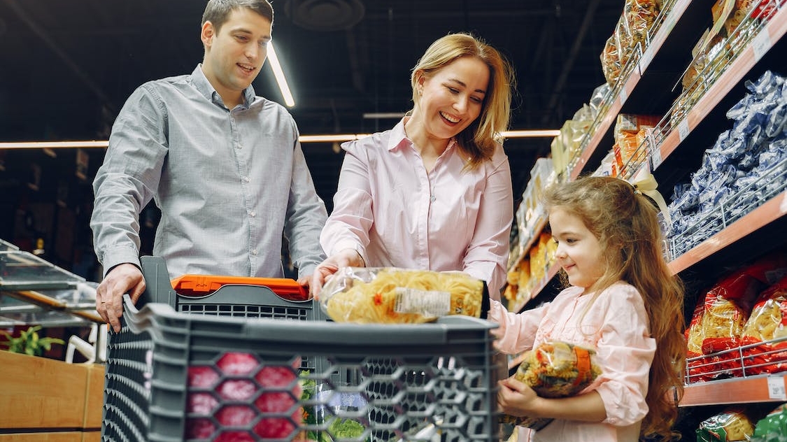 Kaufland vine miercuri, 28 februarie, cu prețuri de neratat! 39% reducere, o sută de grame costă doar 1,49 lei