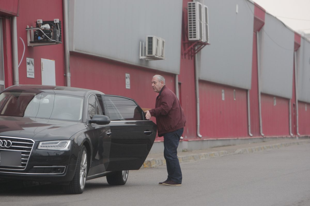 Afaceristul s-a dus la cumpărături special pentru Raluca Miu