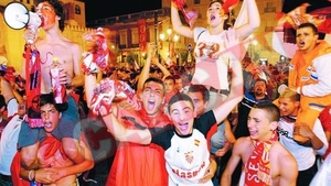 Au cantat cu jucatorii