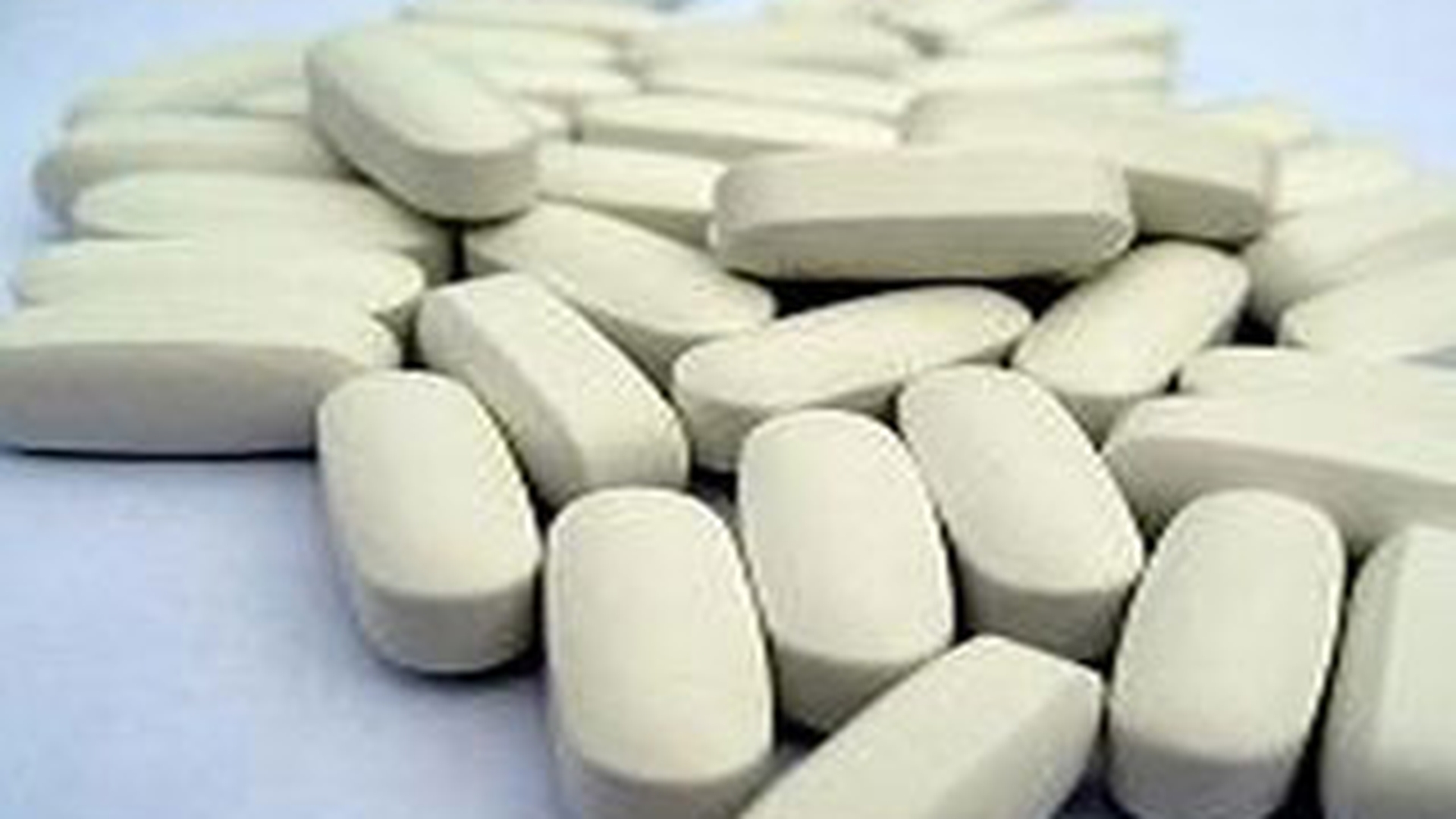 Captura la Baia Mare! Un tanar a fost prins cu 440 de pastile de ecstasy si 300 de grame de Speed asupra sa!